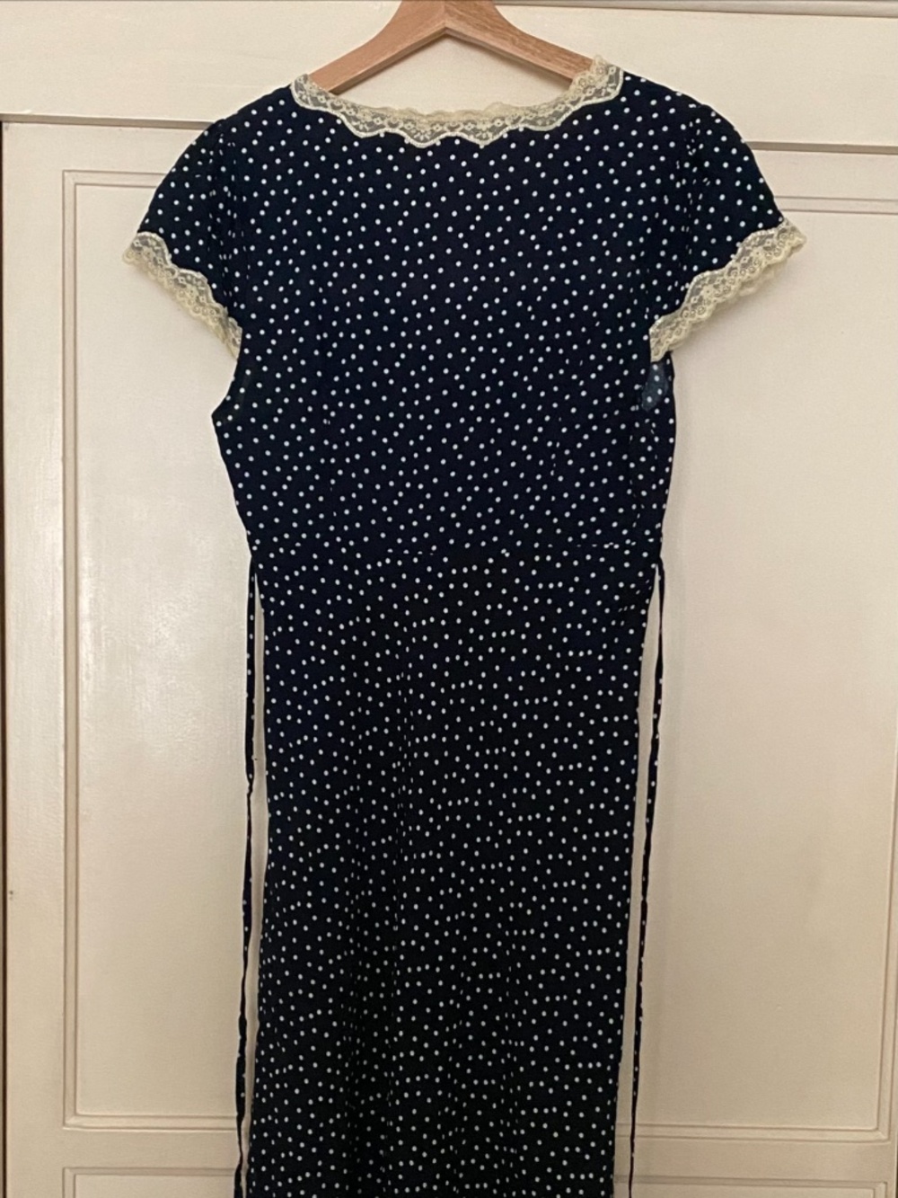 Commense Polka Dot Lace-Trim Dress Blue in Size Large - Picture 4 of 9